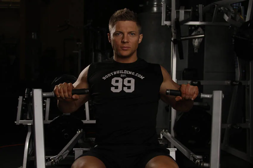 Leverage Chest Press
